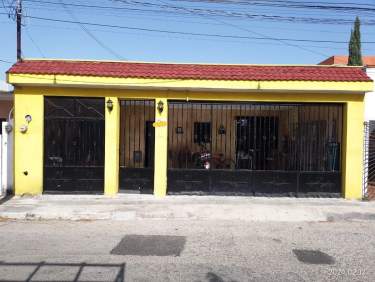 Fotografía 1 de Casa En Venta Para Negocio En Pinos Del Norte, Mérida