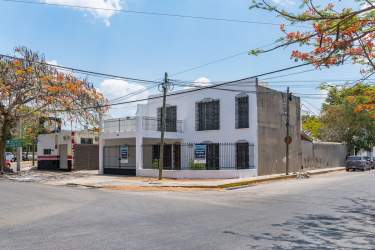 Fotografía 8 de En Venta Propiedad De Oportunidad En Esquina Sobre Avenida Itzaes Ideal Para Com