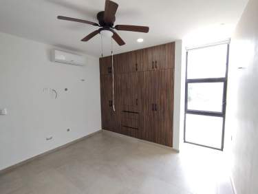 Fotografía 12 de Casa En Venta En Privada Yaax-Beh Conkal Con 3 Recamaras Y Sala De Tv.