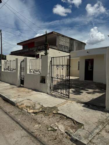 Fotografía 3 de En Venta Casa Para Restaurar En El Centro De Merida Con Amplio Terreno