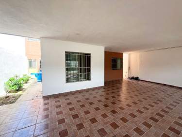 Fotografía 5 de En Venta Casa En Esquina En Las Americas Ii Con 3 Recamaras Y Sala De Tv