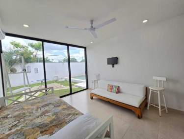 Fotografía 9 de Casa En Venta En Privada De Cholul, Con Piscina Y Recamara En Planta Baja