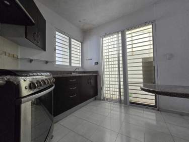 Fotografía 6 de En Venta Casa  En Real Montejo,  3 Recamaras Con Piscina Y Paneles Solar