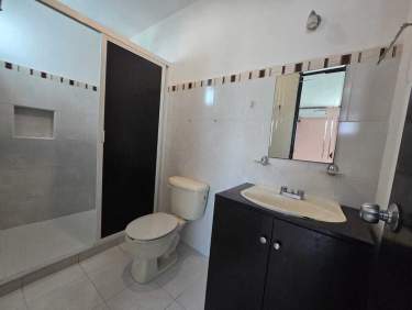 Fotografía 11 de En Venta Casa  En Real Montejo,  3 Recamaras Con Piscina Y Paneles Solar