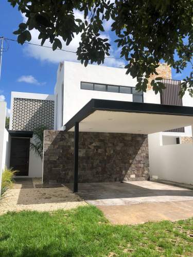 Fotografía 1 de Casa En Venta, Mérida 3 Recámaras, Alberca En Zona Norte